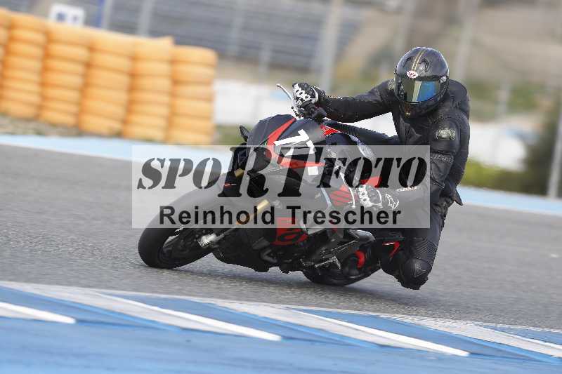 /Archiv-2024/01 26.-28.01.2024 Moto Center Thun Jerez/Gruppe gruen-green/77